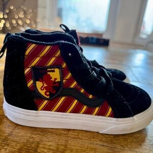 Kids Harry Potter Gryffindor X Vans Off The Wall SK8-Hi KID'S TODDLER SIZE 7.5